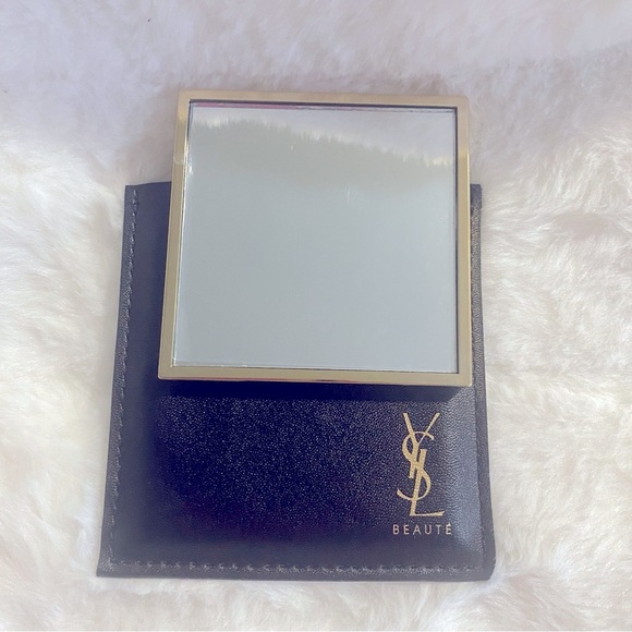 New Yves Saint Laurent Beaute Compact Mirror With a Protective Sleeve - Picture 6 of 6